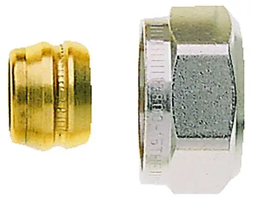 Zwei Klemmverschraubungen aus Metall, eine goldfarbene und eine vernickelte, liegen nebeneinander. Beide dienen der Verbindung von Kupfer- und Stahlrohren. Marke: IMI Hydronic Engineering.